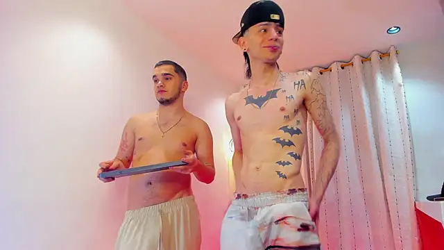 Pokazy przed kamerką – TheBatMansion