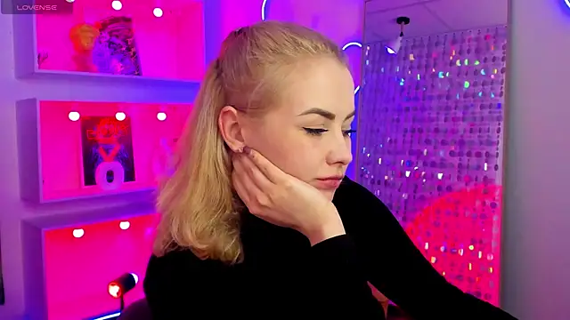 XXX chat uživo modela StephanieSweety