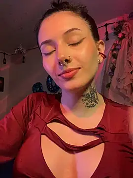 LiliJones_ Chat XXX in diretta