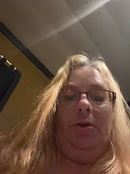 Show modela CherishWilliams na web-kameri