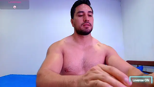 Kal_El_8 Show Webcam