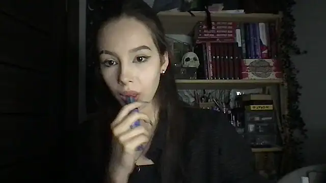 Yuna5343 Chat XXX in diretta