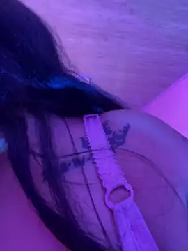 nikol_19x's Live XXX Chat