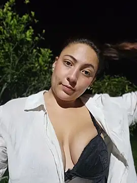 VickyHoult Chat XXX in diretta