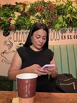 Abril10_'s Live XXX Chat