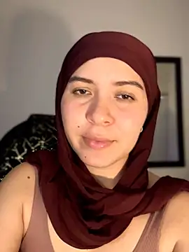 MatchedEyebrow's Live XXX Chat