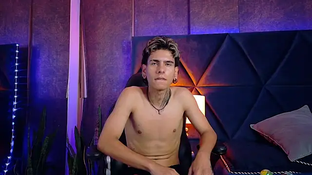 Show modela Bel_Sebu na web-kameri