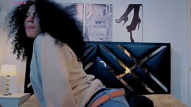 Zoe-yanin 现场XXX聊天