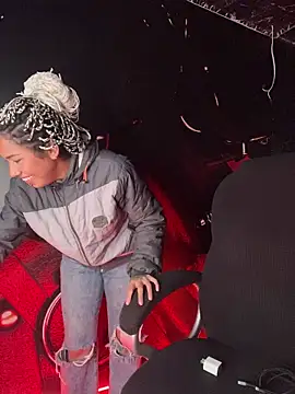 Laila_LS 现场XXX聊天