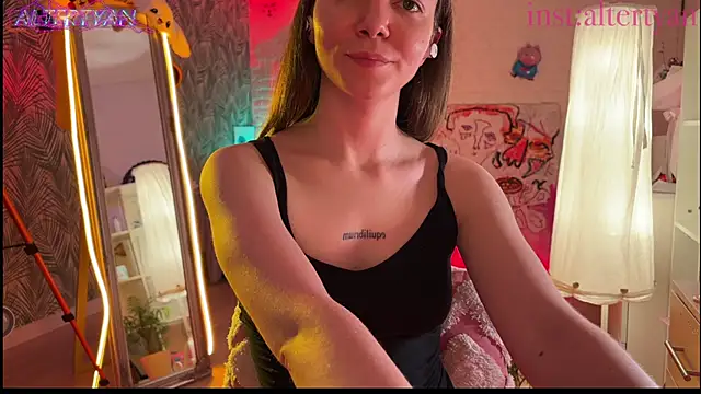 XXX chat uživo modela altertyan