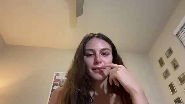 graciesmith27 Adlı Modelin Canlı XXX Sohbeti