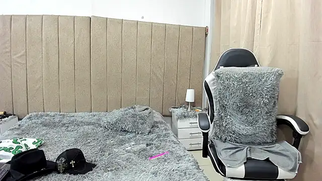 Chat +18 de pipe_hot04 ao vivo