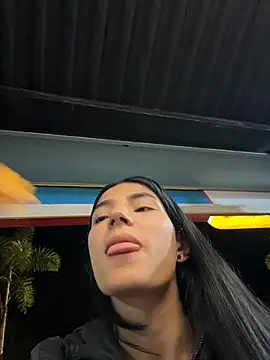 Czat XXX na żywo – Ema_Rose_