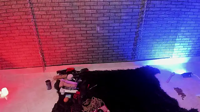 Chat +18 de hillary_bigbutt ao vivo