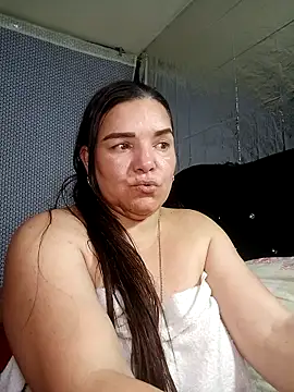 Chat XXX en directo de Zuleyka_69