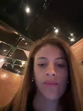 alana15's Live Chat Room