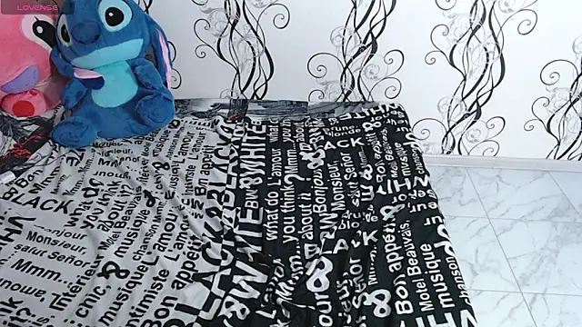 Chatroom XXX en direct de RoyAngela