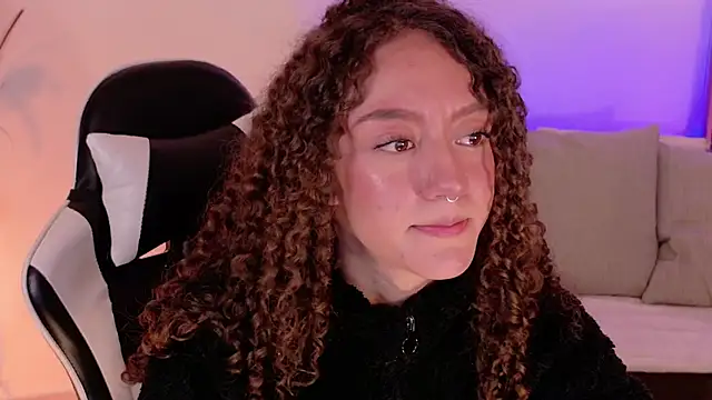 XXX chat uživo modela ChloeMoreti