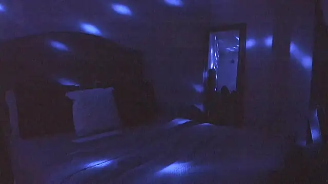 แชท XXX สดของ yiauana