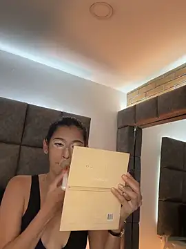 BrigitteVonsn Live XXX chat