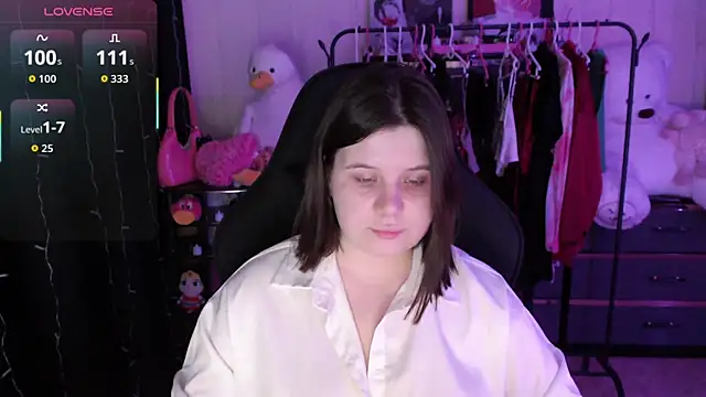 AmyVibess: онлайн-секс-чат