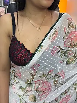 escape_with_me লাইভ XXX চ্যাট