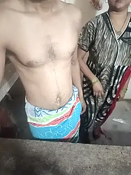 Savita_bhabhi_enjoyのライブXXXチャット