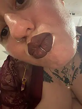 แชท XXX สดของ poppergirl69