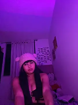 Czat XXX na żywo – sarita_violet07