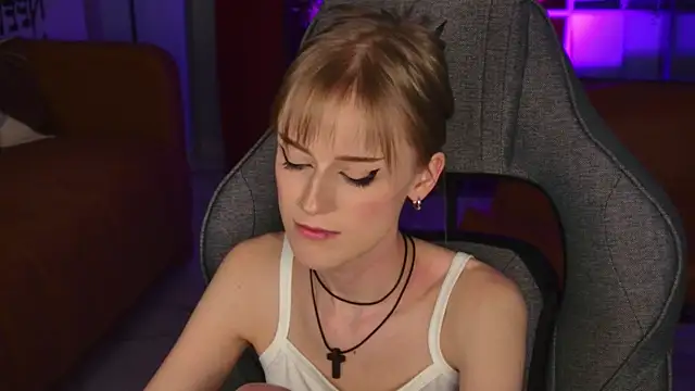 KiraMontoya লাইভ XXX চ্যাট