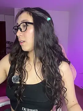 Aikoo_o লাইভ XXX চ্যাট