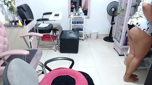 Chat XXX en directo de titsbiglovers