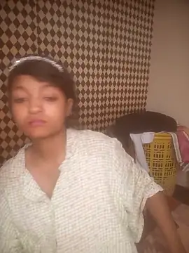 Freakingromance Show in webcam