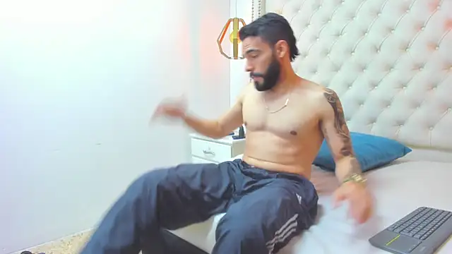 JEAN_LEWIS2 Webcam show