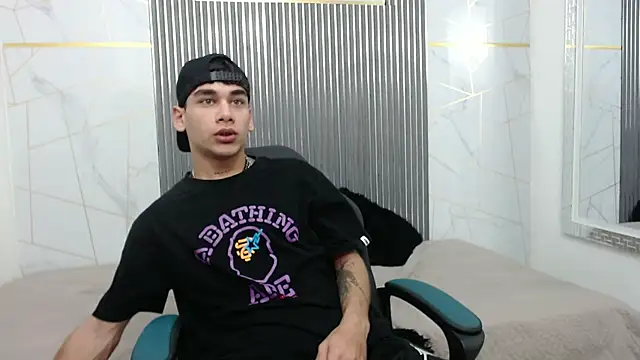 Kitsune_44 Pertunjukan Webcam