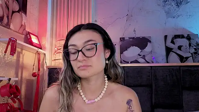 Im-Lolan Live XXX chat