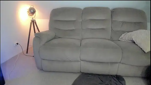 miss_ally Adlı Modelin Canlı XXX Sohbeti