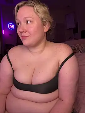 PiggyRose 现场XXX聊天