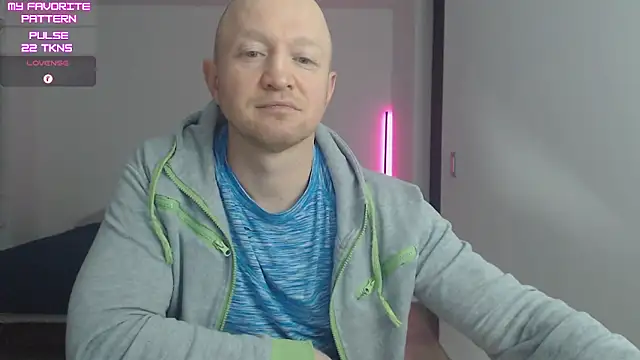 kevintyler69 লাইভ XXX চ্যাট