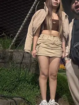 lindaandtony Pertunjukan Webcam