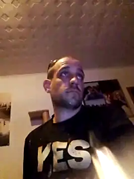 Codymc89 লাইভ XXX চ্যাট