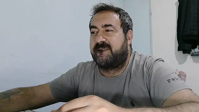 XXX chat uživo modela mio_jaks