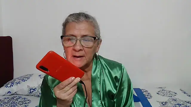 Show modela candy_mature_ na web-kameri