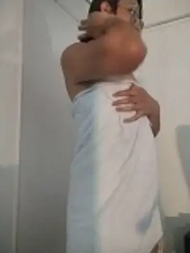 JuliethHansX_X Chat XXX in diretta