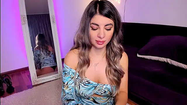 Queenofyouredreams: онлайн-секс-чат