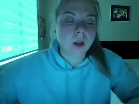 callme_iva 现场XXX聊天