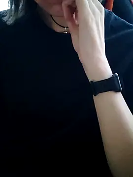 Aashikalaa élő XXX-chatje