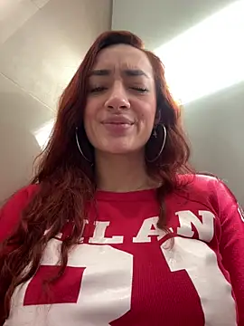 ariiel_ élő XXX-chatje