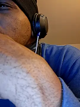 bigboytoy912 在線直播表演