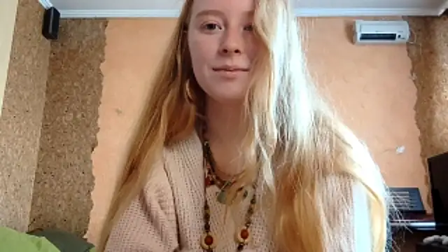 Chat +18 de KateVibe_01 ao vivo